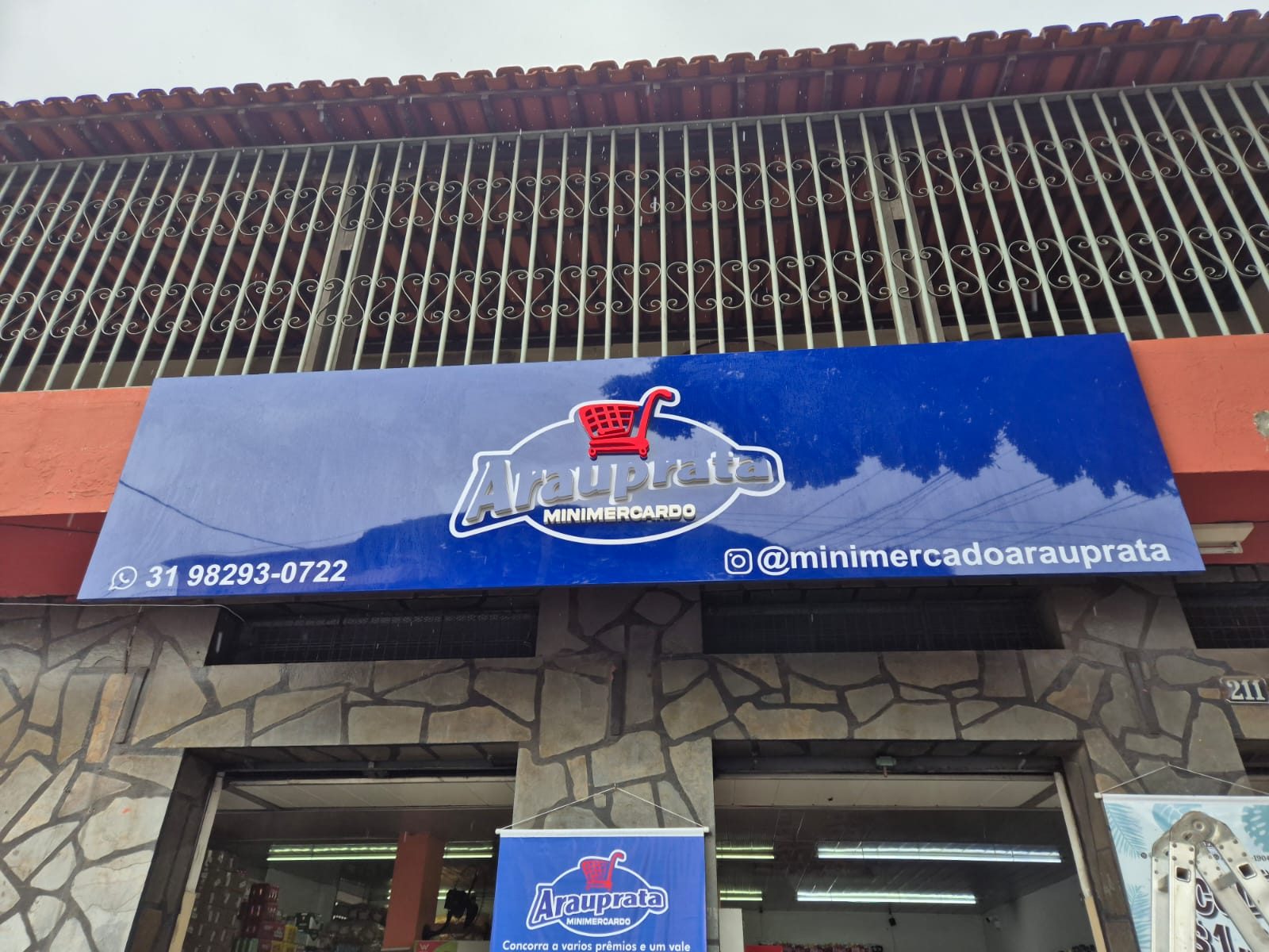 Placas em ACM com Letreiros em PVC Expandido instalado pela EMPLACK BH