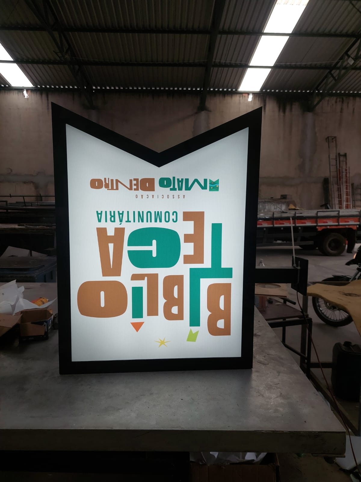 Placas Bandeiras instalado pela EMPLACK BH